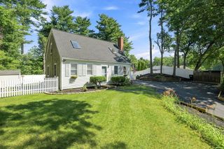 7 Lascala Ave, Plymouth, MA 02360