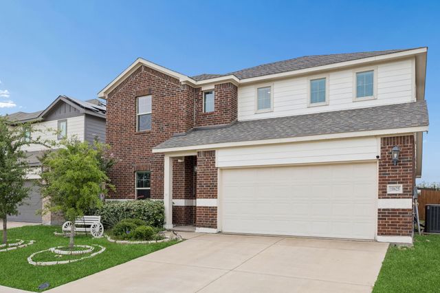 10625 High Ridge Lane, Fort Worth, TX 76108