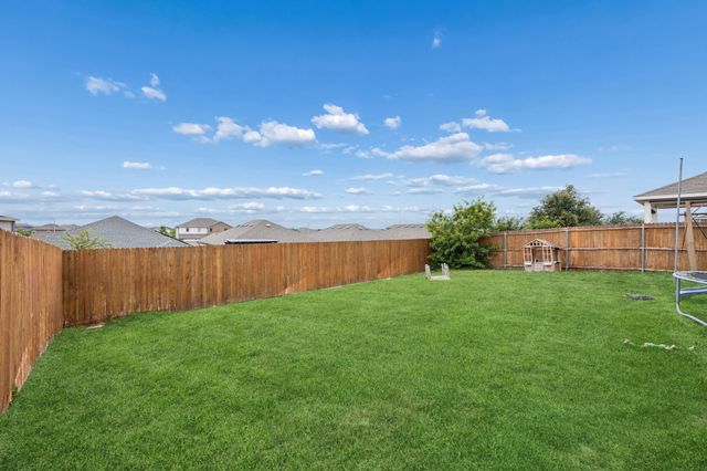 10625 High Ridge Lane, Fort Worth, TX 76108