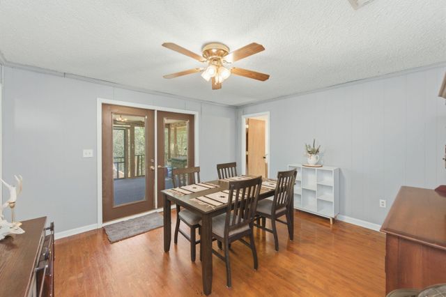 5747 J V Woolley Road, Crestview, FL 32539