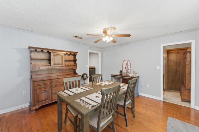 5747 J V Woolley Road, Crestview, FL 32539