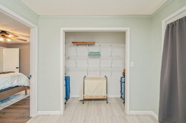 5747 J V Woolley Road, Crestview, FL 32539