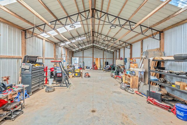 5747 J V Woolley Road, Crestview, FL 32539