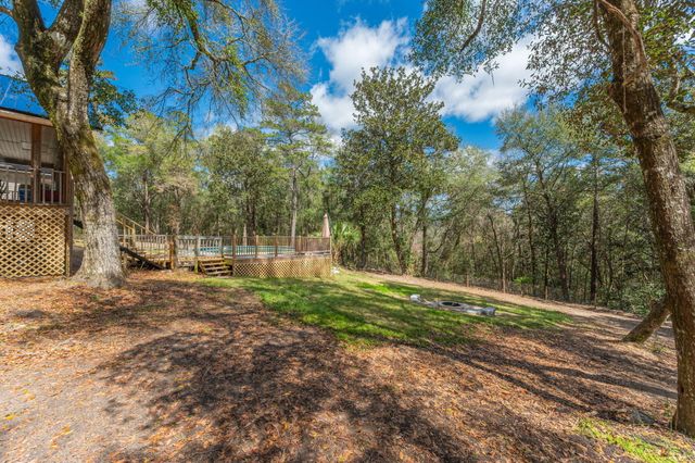 5747 J V Woolley Road, Crestview, FL 32539