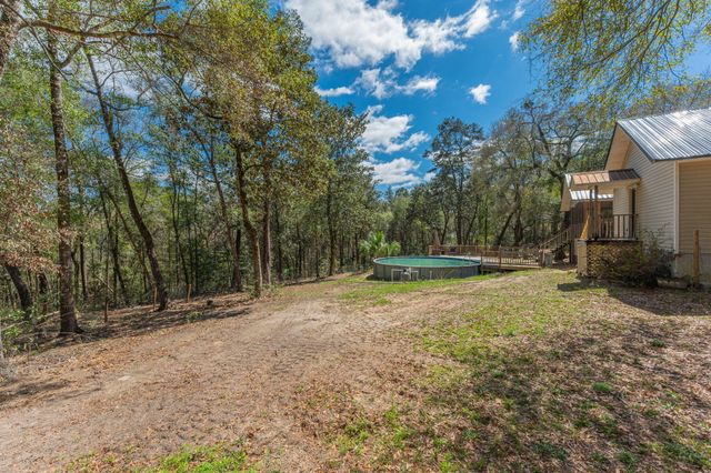 5747 J V Woolley Road, Crestview, FL 32539