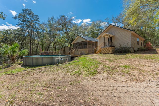 5747 J V Woolley Road, Crestview, FL 32539