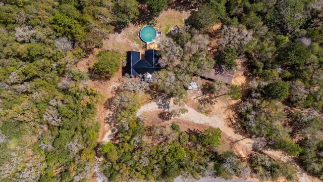 5747 J V Woolley Road, Crestview, FL 32539