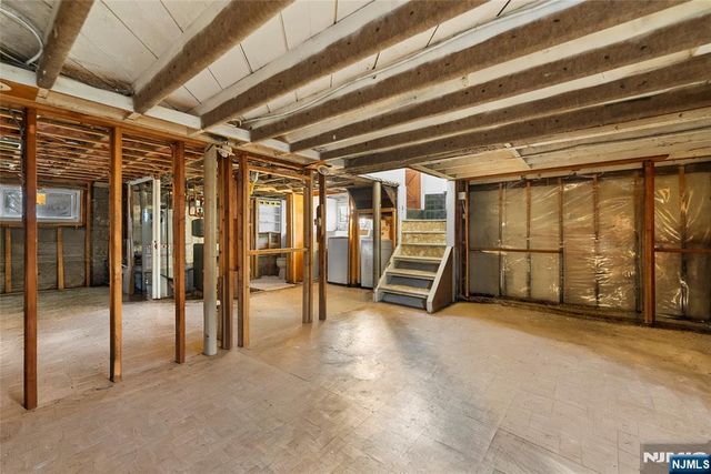 43 Esmond Place, Tenafly, NJ 07670