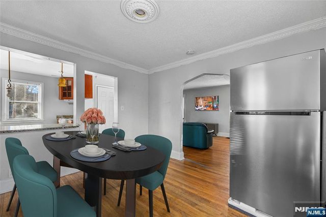 43 Esmond Place, Tenafly, NJ 07670