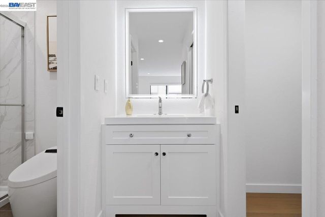 25055 COPA DEL ORO DR 102, Hayward, CA 94545