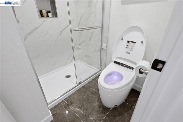 25055 COPA DEL ORO DR 102, Hayward, CA 94545