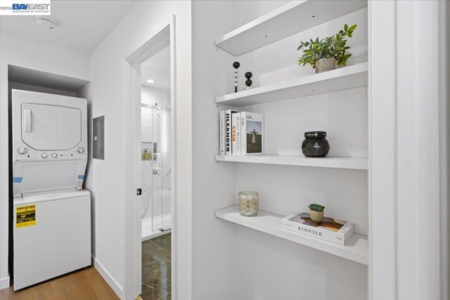 25055 COPA DEL ORO DR 102, Hayward, CA 94545