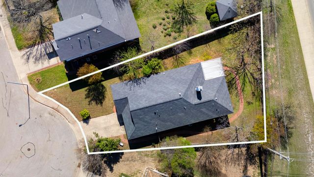 1227 Liffey DR, Pflugerville, TX 78660