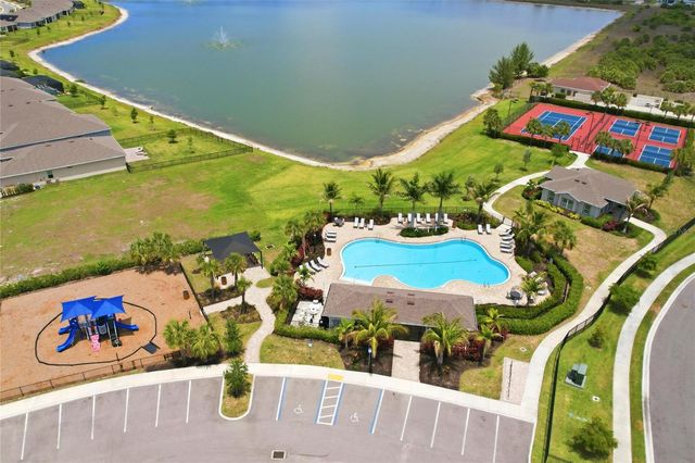 844 HEATHER LAKE AVENUE, Cape Coral, FL 33993