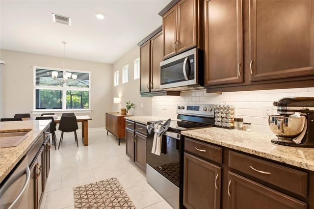 844 HEATHER LAKE AVENUE, Cape Coral, FL 33993