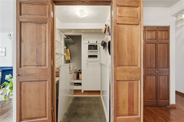 20 Walker Rd, Jefferson Twp, PA 15021