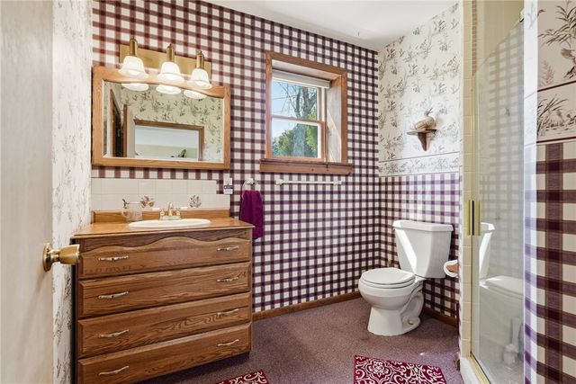 20 Walker Rd, Jefferson Twp, PA 15021