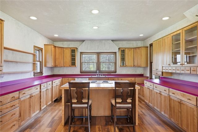 20 Walker Rd, Jefferson Twp, PA 15021