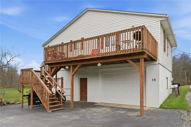 20 Walker Rd, Jefferson Twp, PA 15021