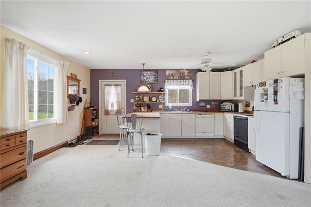20 Walker Rd, Jefferson Twp, PA 15021