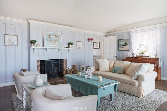 1818 The Strand 1, Hermosa Beach, CA 90254
