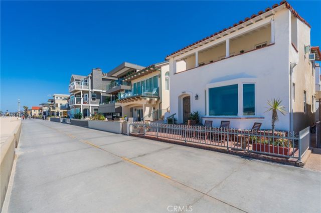 1818 The Strand 1, Hermosa Beach, CA 90254