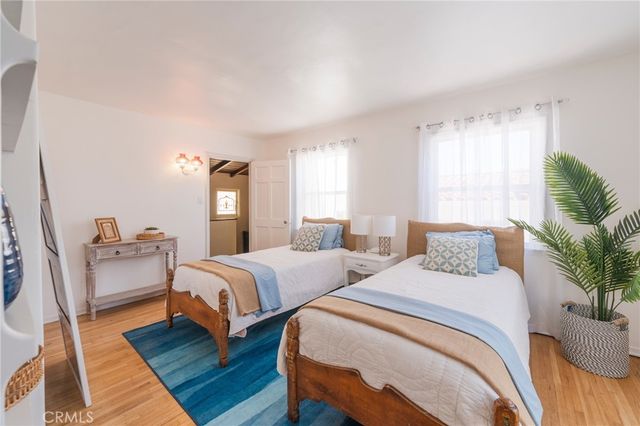 1818 The Strand 1, Hermosa Beach, CA 90254