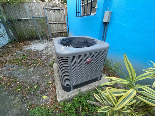 3011 NW 152nd Ter, Miami Gardens, FL 33054