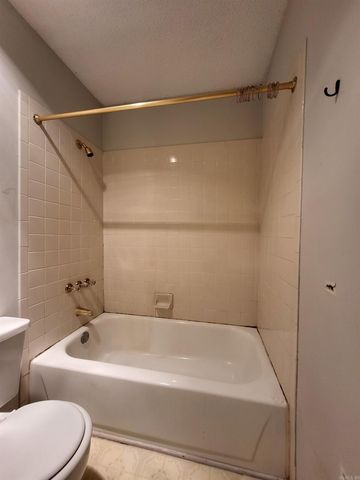 1 Shelby Rd Apt 404, Sherwood, AR 72120