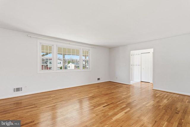 106 GOTHARD RD, Lutherville Timonium, MD 21093