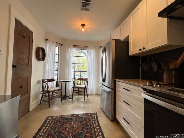 15611 Knollhollow, San Antonio, TX 78247