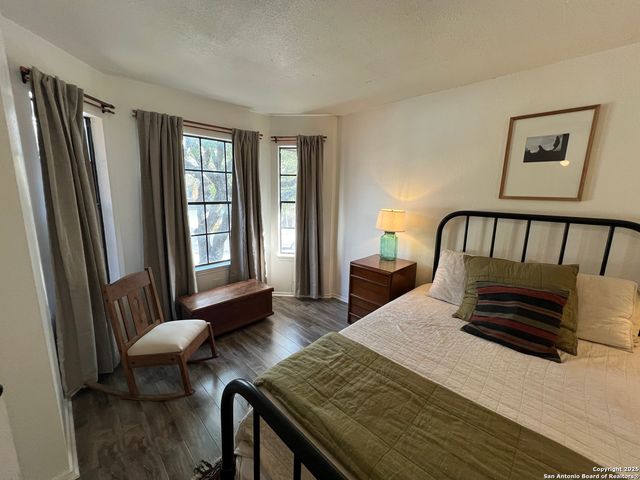 15611 Knollhollow, San Antonio, TX 78247