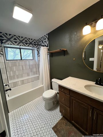 15611 Knollhollow, San Antonio, TX 78247