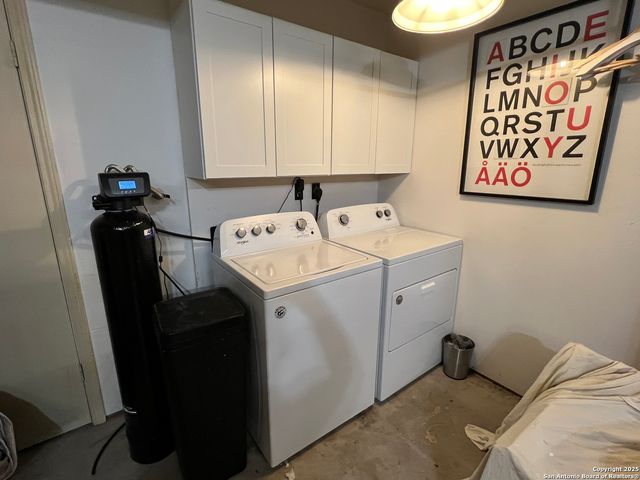 15611 Knollhollow, San Antonio, TX 78247