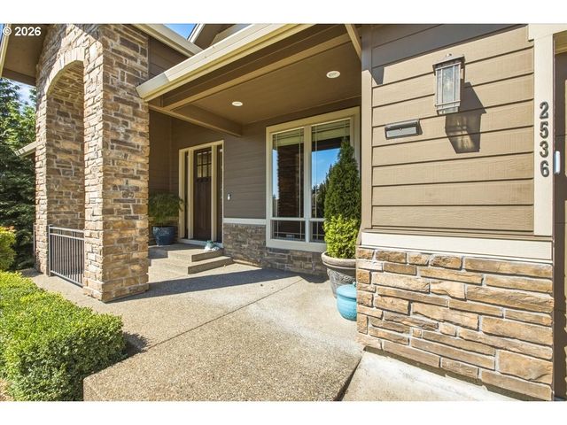 2536 COEUR D ALENE Dr, West Linn, OR 97068