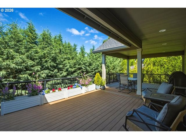 2536 COEUR D ALENE Dr, West Linn, OR 97068