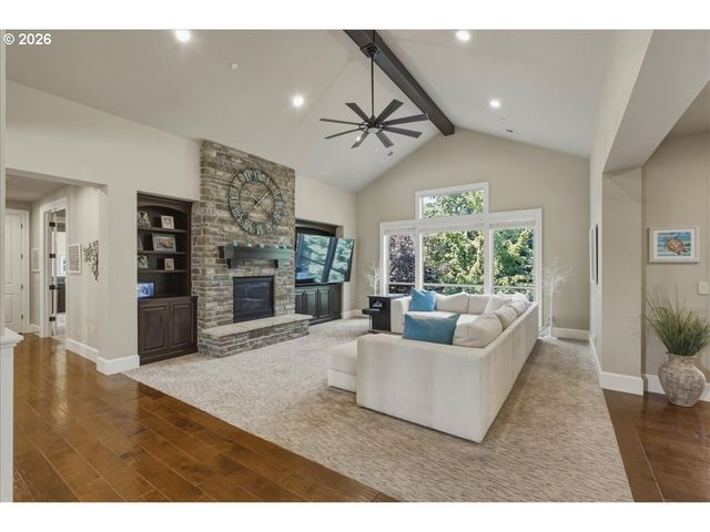 2536 COEUR D ALENE Dr, West Linn, OR 97068