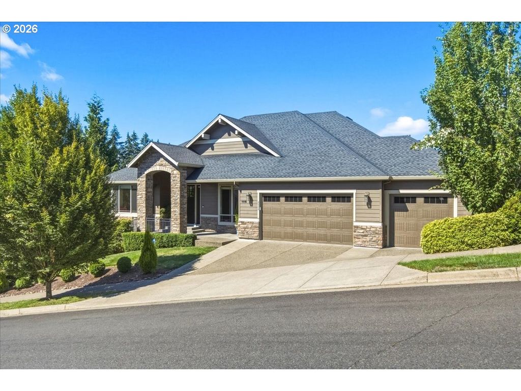 2536 COEUR D ALENE Dr, West Linn, OR 97068