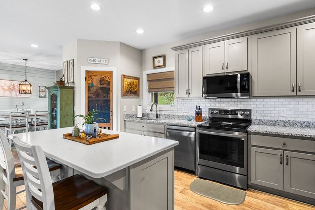 958 New Forest Road, Young Harris, GA 30582