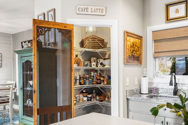 958 New Forest Road, Young Harris, GA 30582