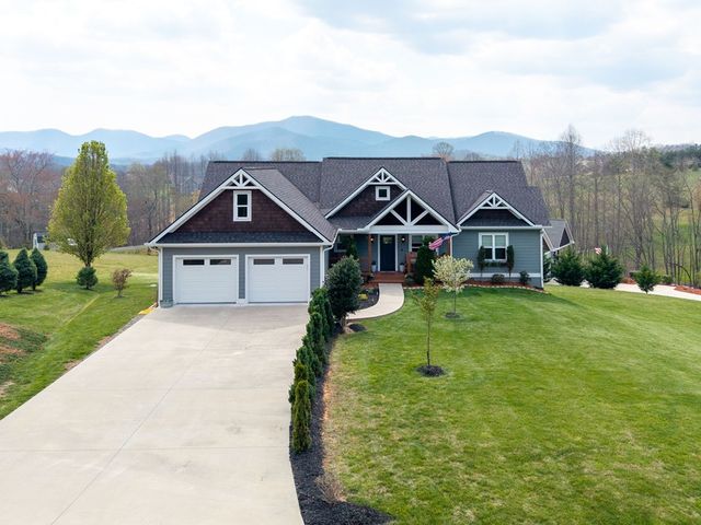 958 New Forest Road, Young Harris, GA 30582