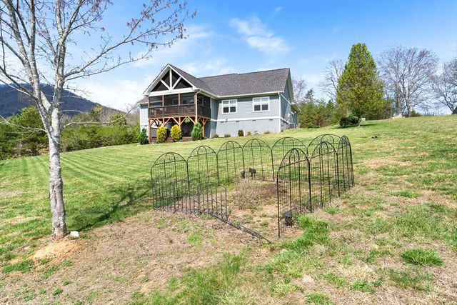 958 New Forest Road, Young Harris, GA 30582