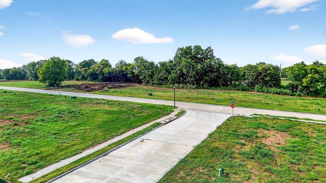 1712 Heritage Knoll Drive, Sherman, TX 75092