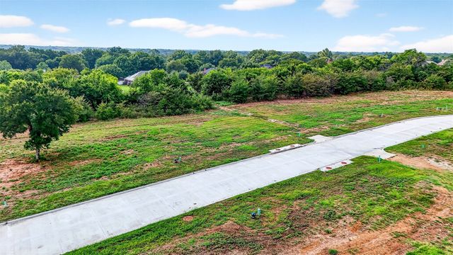 1712 Heritage Knoll Drive, Sherman, TX 75092