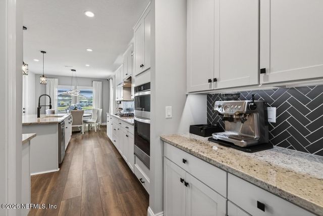 240 RANCH LAND Circle, St. Johns, FL 32259