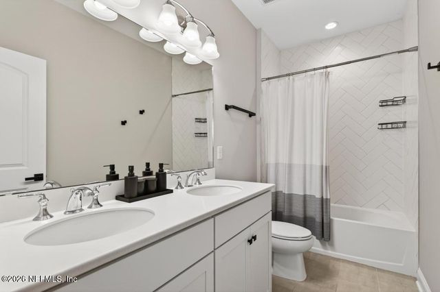 240 RANCH LAND Circle, St. Johns, FL 32259