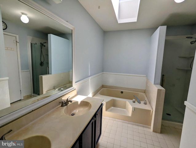 144 TYNEMOUTH CT, Robbinsville, NJ 08691