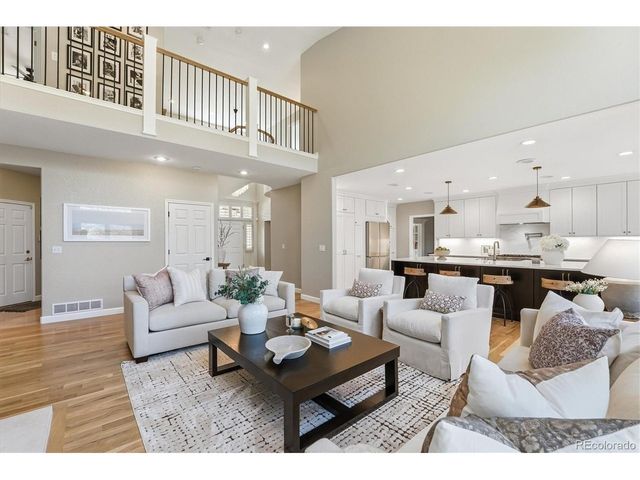 9521 E Maplewood Cir, Greenwood Village, CO 80111