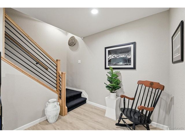 9521 E Maplewood Cir, Greenwood Village, CO 80111