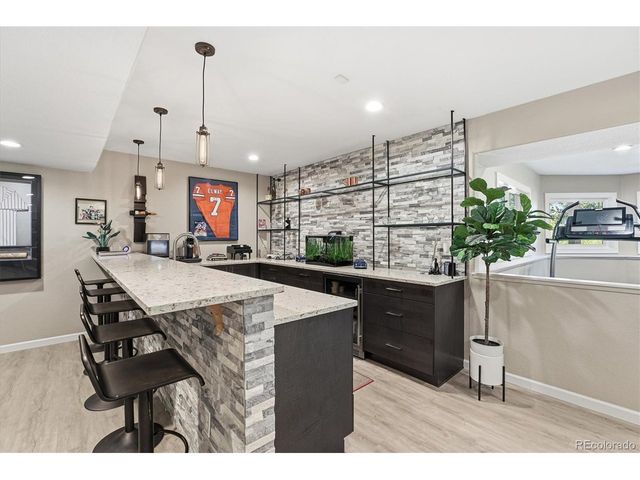 9521 E Maplewood Cir, Greenwood Village, CO 80111